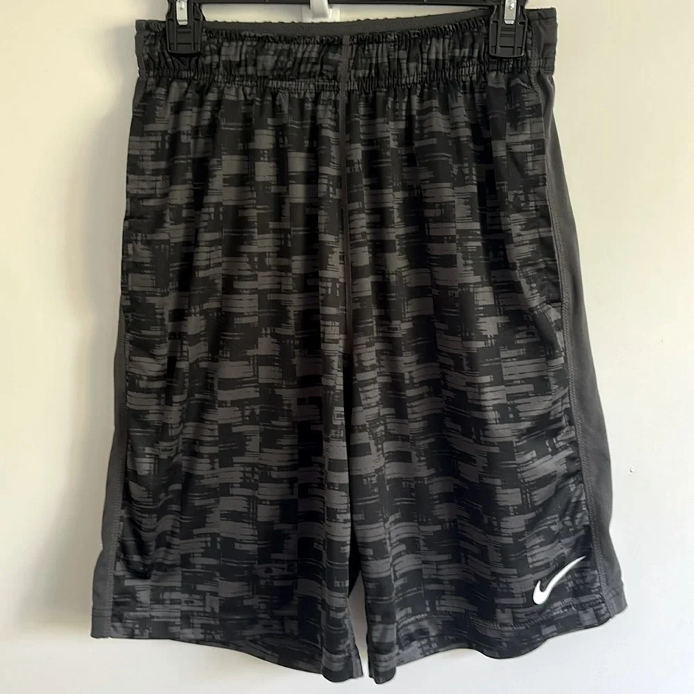 Nike Black & Gray Print Dry-Fit Side Pockets Drawstring Basketball Shorts